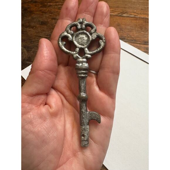 Victorian Master Door LARGE Skeleton Key - Picture 6 of 6